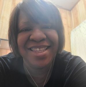 Meet your Posher, Lavenia